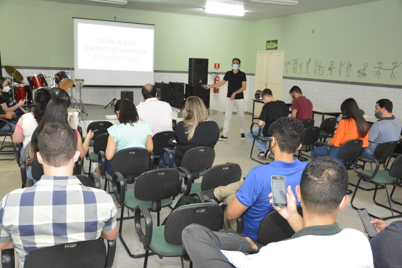 Servidores da prefeitura de Guaçuí participam de capacitação sobre Termos de Referência