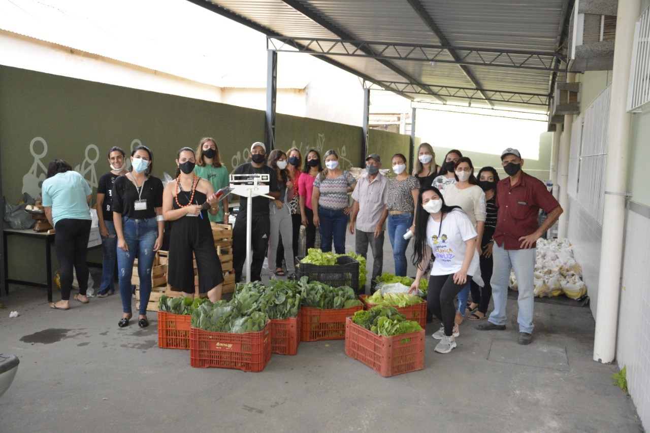 Assistência Social realiza a 6ª entrega de cestas verdes do programa CDA