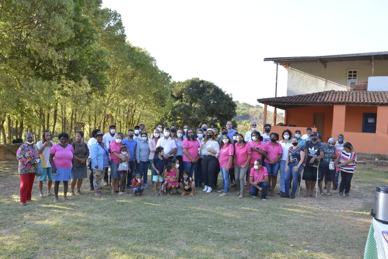 Governo Municipal participa de encontro com as Camponesas do Caparaó no Assentamento Florestan Fernandes