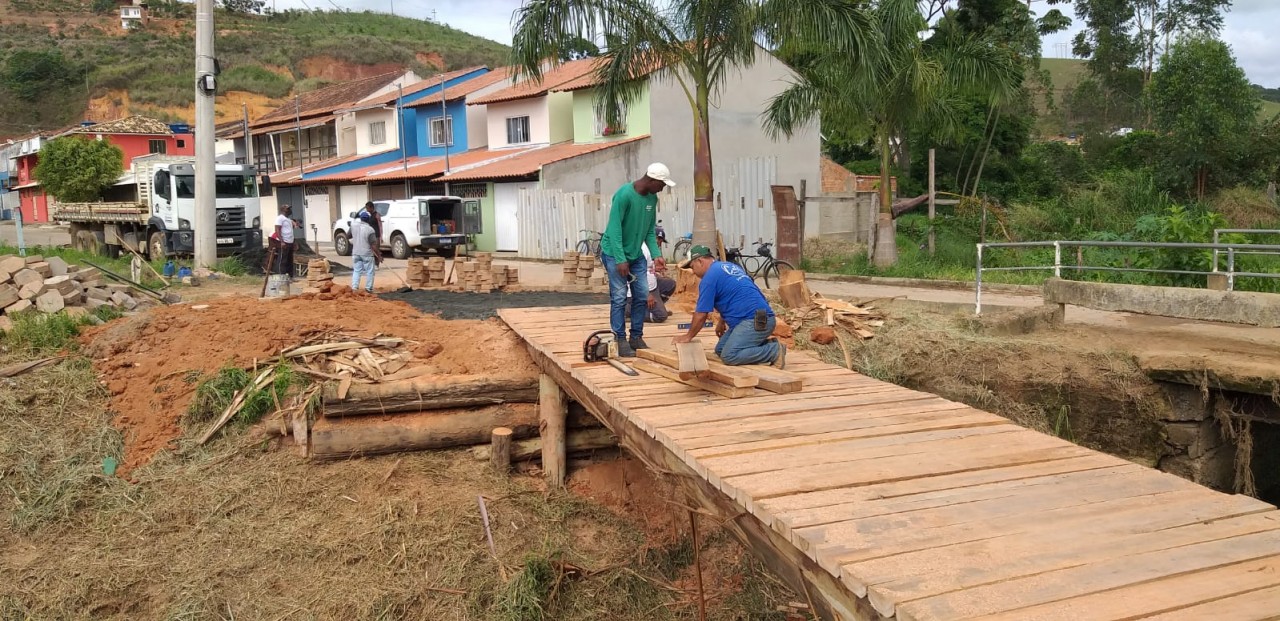 Mais uma semana de trabalhos intensos da Secretaria de Obras para melhoria de Guaçuí