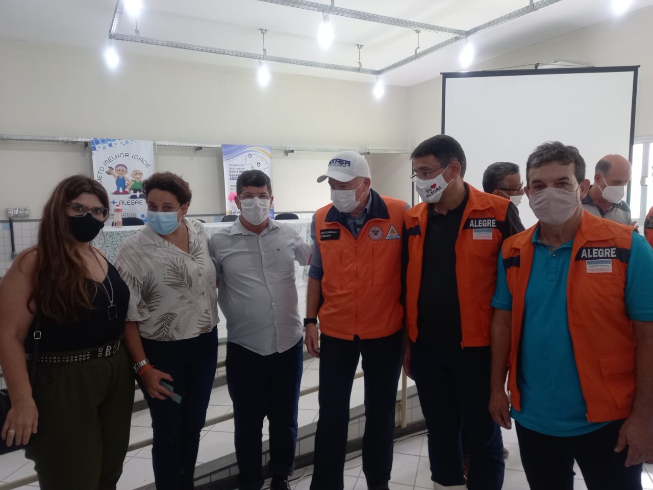 PREFEITO JAUHAR PARTICIPA DE VISITA DO GOVERNADOR À CIDADE DE ALEGRE, APÓS AS FORTES CHUVAS PREFEITO JAUHAR PARTICIPA DE VISITA DO GOVERNADOR À CIDADE DE ALEGRE, APÓS AS FORTES CHUVAS