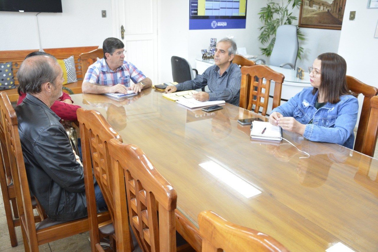 PREFEITURA E SINDSERV ESTUDAM PROPOSTA DE REPOSIÇÃO SALARIAL REFERENTE AO ANO DE 2021 PREFEITURA E SINDSERV ESTUDAM PROPOSTA DE REPOSIÇÃO SALARIAL REFERENTE AO ANO DE 2021