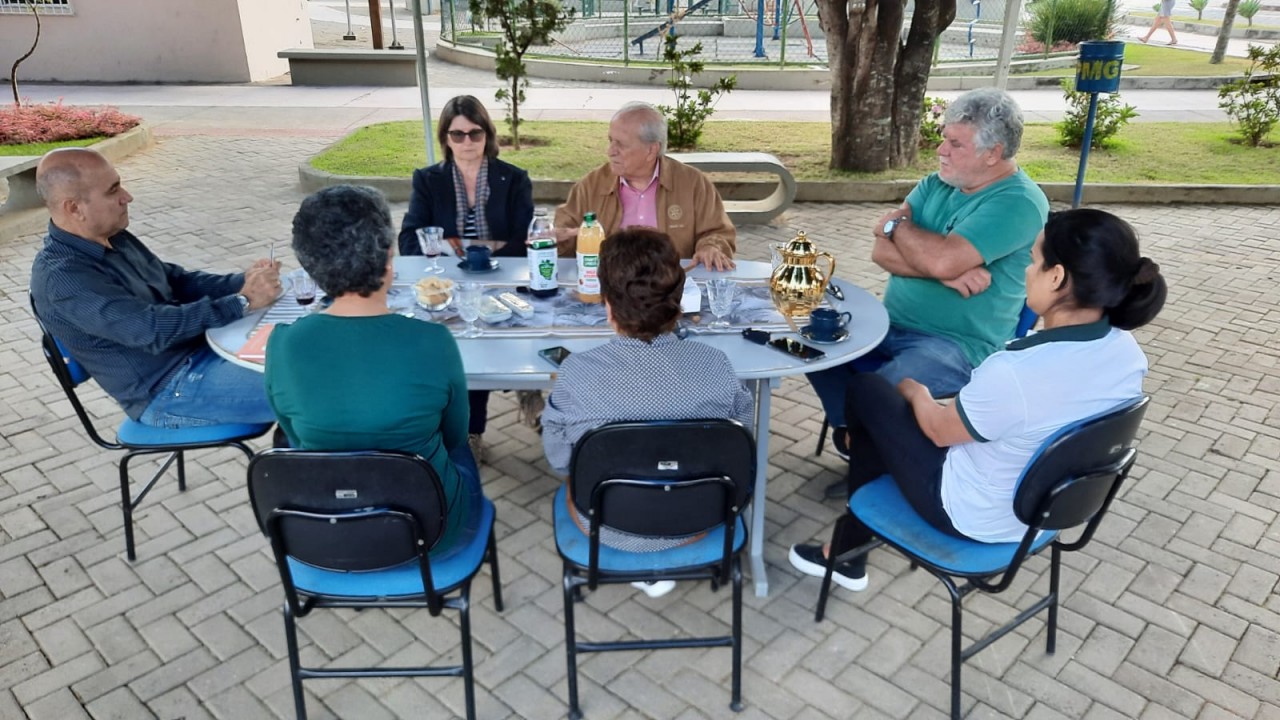 SEMMAN RECEBE VISITA DE INTEGRANTES DO ROTARY PARA DESENVOLVIMENTO DE PROJETO EM PARCERIA SEMMAN RECEBE VISITA DE INTEGRANTES DO ROTARY PARA DESENVOLVIMENTO DE PROJETO EM PARCERIA