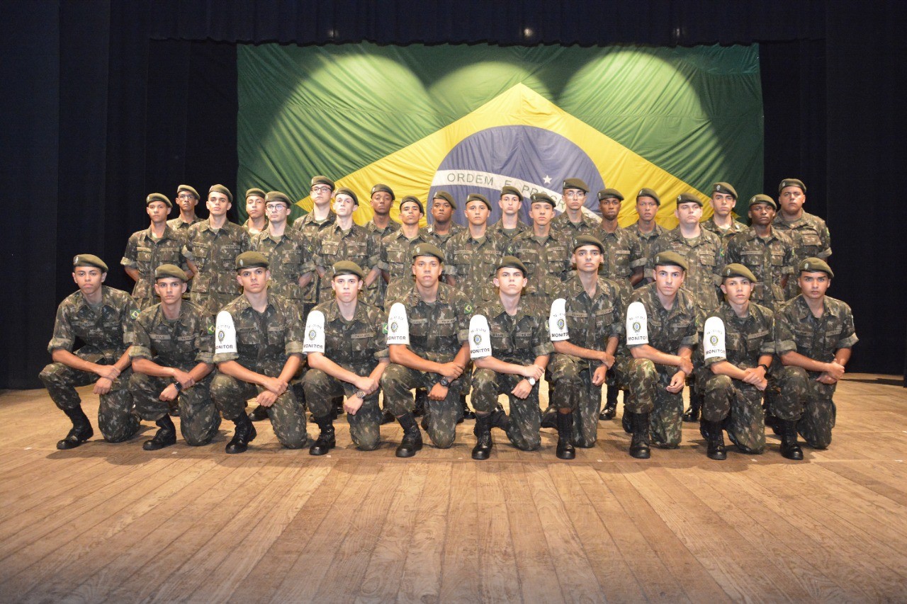 TIRO DE GUERRA DE GUAÇUÍ REALIZA FORMATURA DE ENCERRAMENTO DO ANO DE INSTRUÇÃO