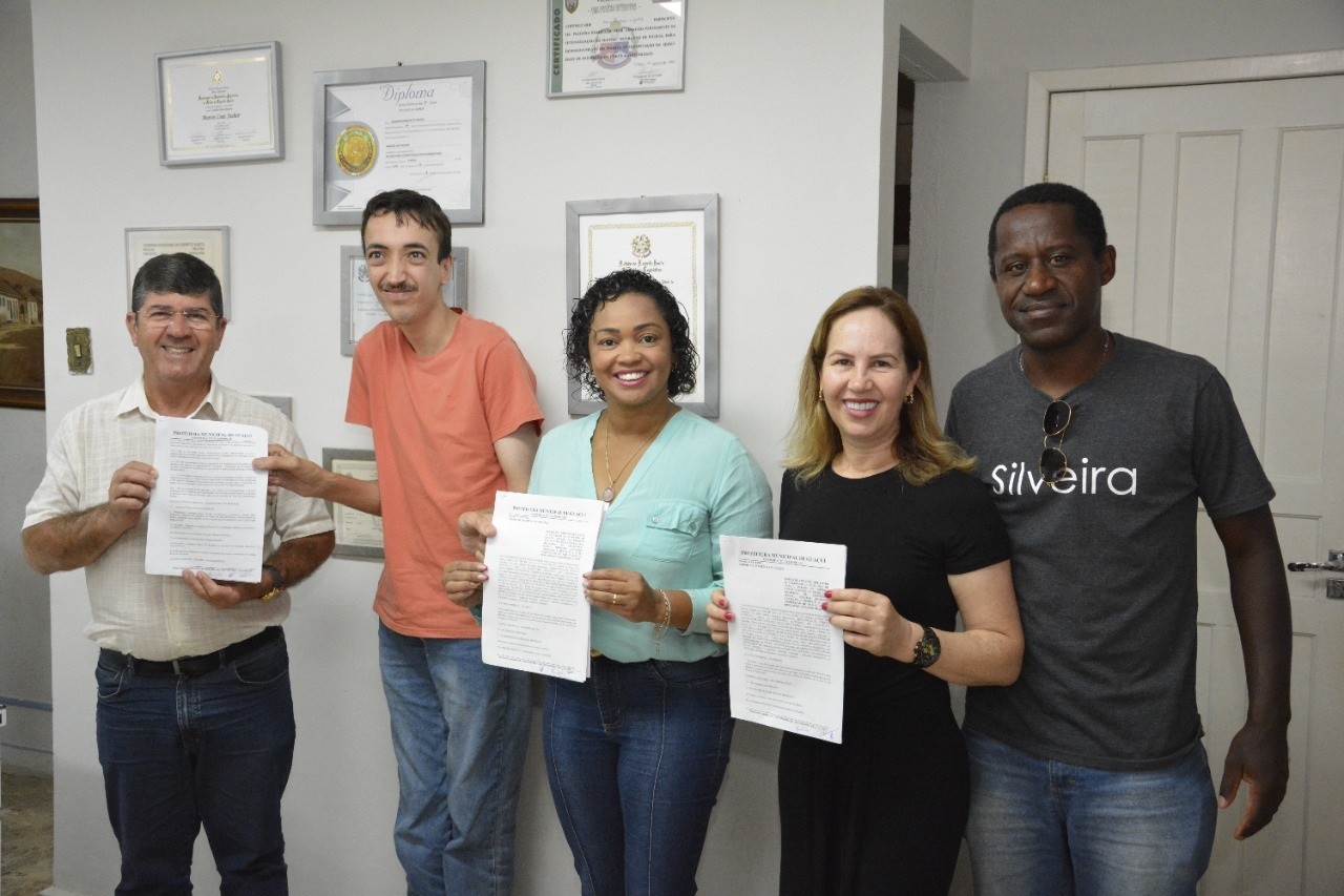 PREFEITURA DE GUAÇUÍ E APAE FIRMAM TERMO DE FOMENTO PARA COOPERAÇÃO FINANCEIRA PREFEITURA DE GUAÇUÍ E APAE FIRMAM TERMO DE FOMENTO PARA COOPERAÇÃO FINANCEIRA