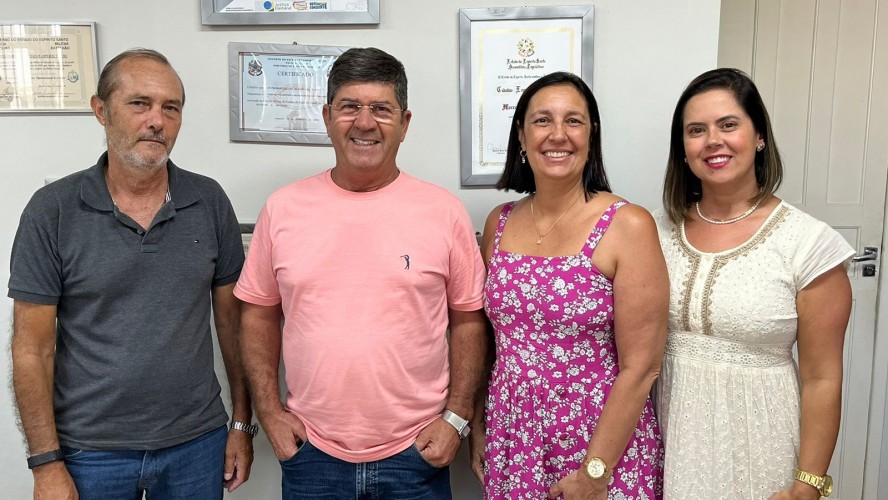 GUAÇUÍ É CONTEMPLADA COM INVESTIMENTOS EM INFRAESTRUTURA RURAL GUAÇUÍ É CONTEMPLADA COM INVESTIMENTOS EM INFRAESTRUTURA RURAL