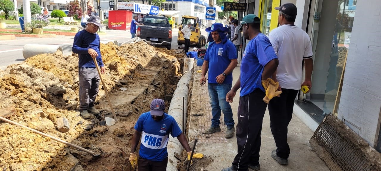 PREFEITURA DE GUAÇUÍ INICIA OBRAS DE DRENAGEM NA AVENIDA MARECHAL FLORIANO