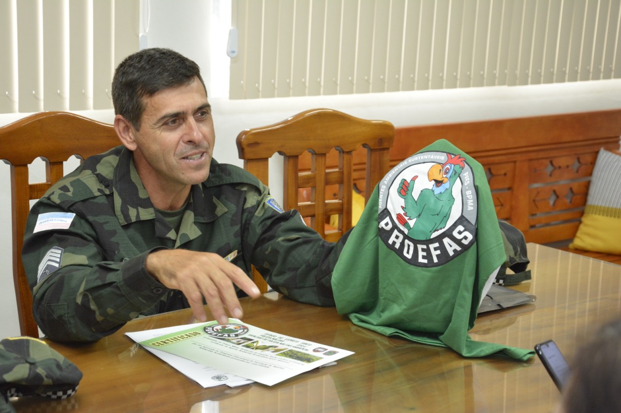 PARCERIA COM POLÍCIA AMBIENTAL PROMOVE FORMAÇÃO PARA ESTUDANTES DE GUAÇUÍ PARCERIA COM POLÍCIA AMBIENTAL PROMOVE FORMAÇÃO PARA ESTUDANTES DE GUAÇUÍ