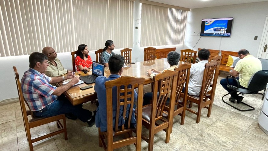 GUAÇUÍ É CONTEMPLADA COM INVESTIMENTOS EM INFRAESTRUTURA RURAL GUAÇUÍ É CONTEMPLADA COM INVESTIMENTOS EM INFRAESTRUTURA RURAL