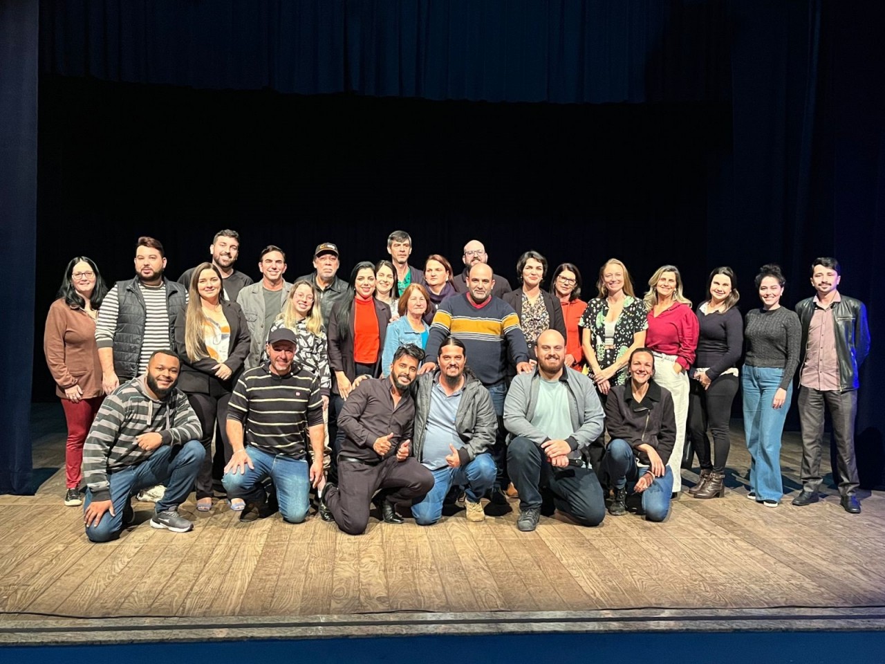 GABINETE ITINERANTE REÚNE REPRESENTANTES CULTURAIS E AUTORIDADES DURANTE ENCONTRO EM GUAÇUÍ GABINETE ITINERANTE REÚNE REPRESENTANTES CULTURAIS E AUTORIDADES DURANTE ENCONTRO EM GUAÇUÍ