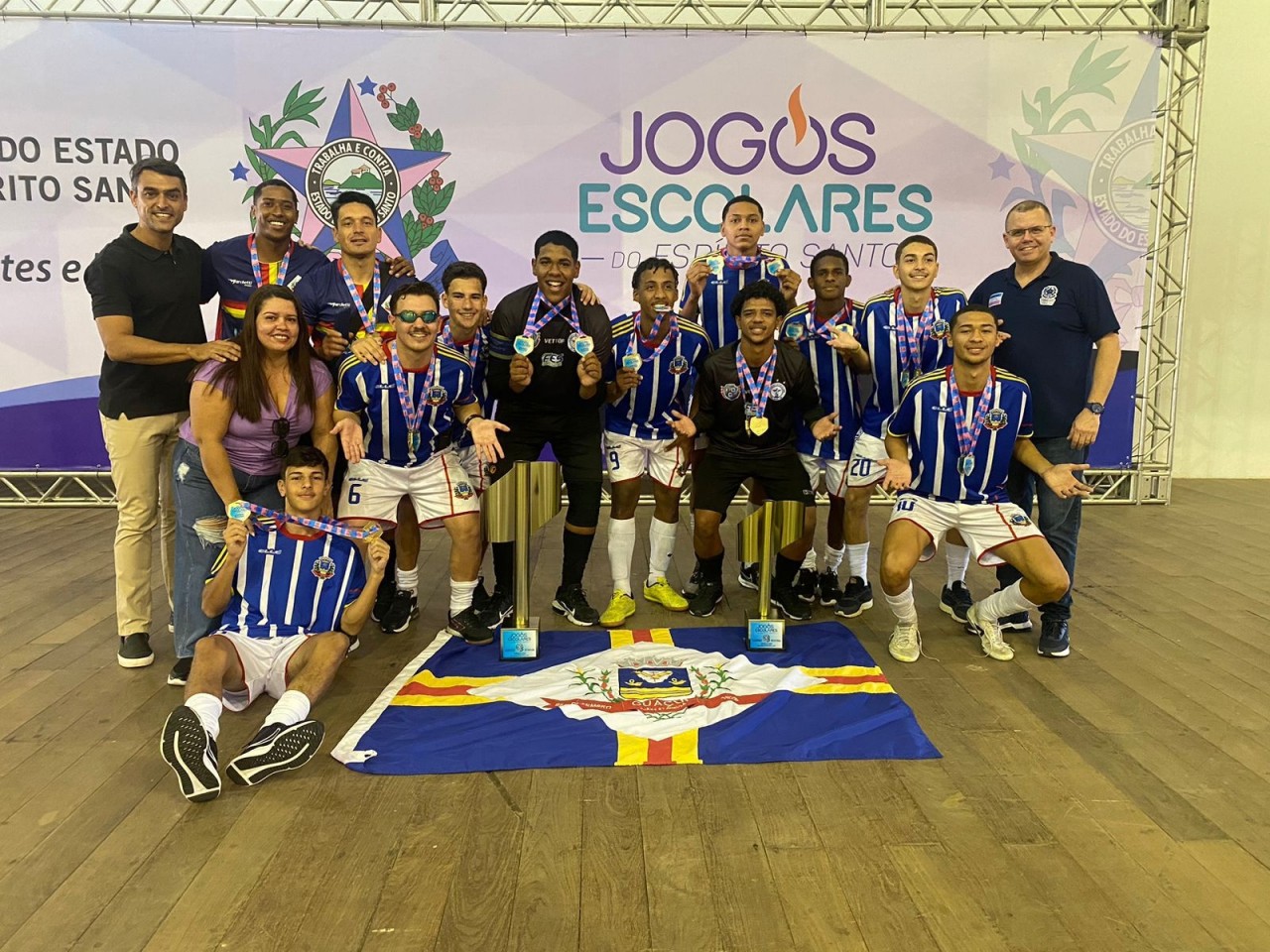 TIME DE FUTSAL DE GUAÇUÍ CONQUISTA O TÍTULO DE TRICAMPEÃO NA FASE ESTADUAL DOS JOGOS ESCOLARES TIME DE FUTSAL DE GUAÇUÍ CONQUISTA O TÍTULO DE TRICAMPEÃO NA FASE ESTADUAL DOS JOGOS ESCOLARES