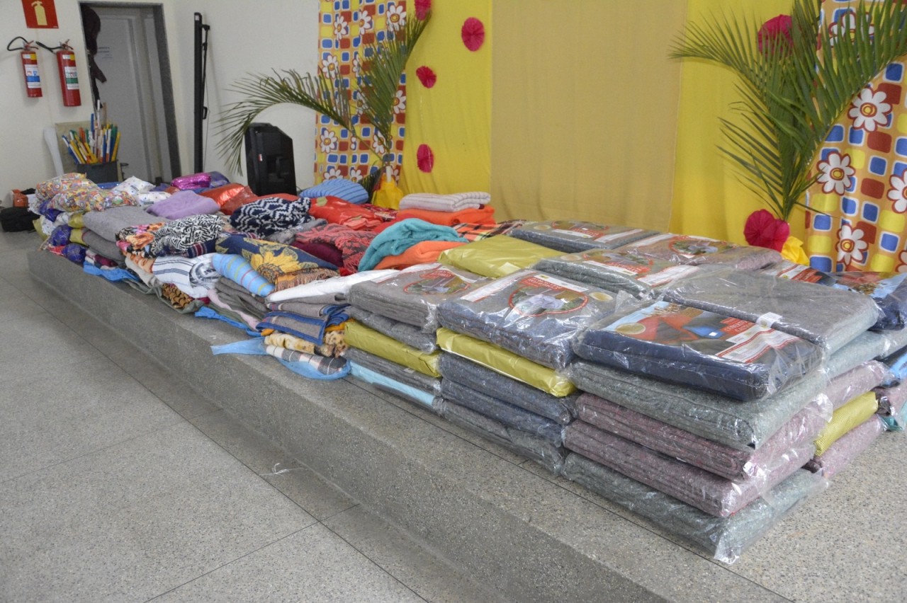 NOITE DE CALDOS: AQUECENDO VIDAS NA CAMPANHA DO COBERTOR! NOITE DE CALDOS: AQUECENDO VIDAS NA CAMPANHA DO COBERTOR!