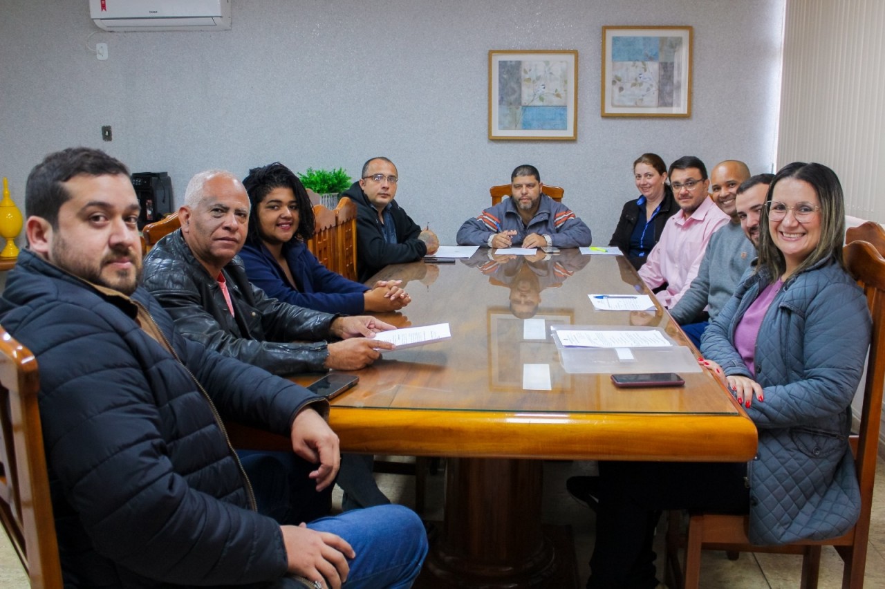 GUAÇUÍ AVANÇA NO QUESITO “INTEGRIDADE” E REALIZA A SEGUNDA REUNIÃO DO CONSELHO DE TRANSPARÊNCIA E COMBATE À CORRUPÇÃO GUAÇUÍ AVANÇA NO QUESITO “INTEGRIDADE” E REALIZA A SEGUNDA REUNIÃO DO CONSELHO DE TRANSPARÊNCIA E COMBATE À CORRUPÇÃO