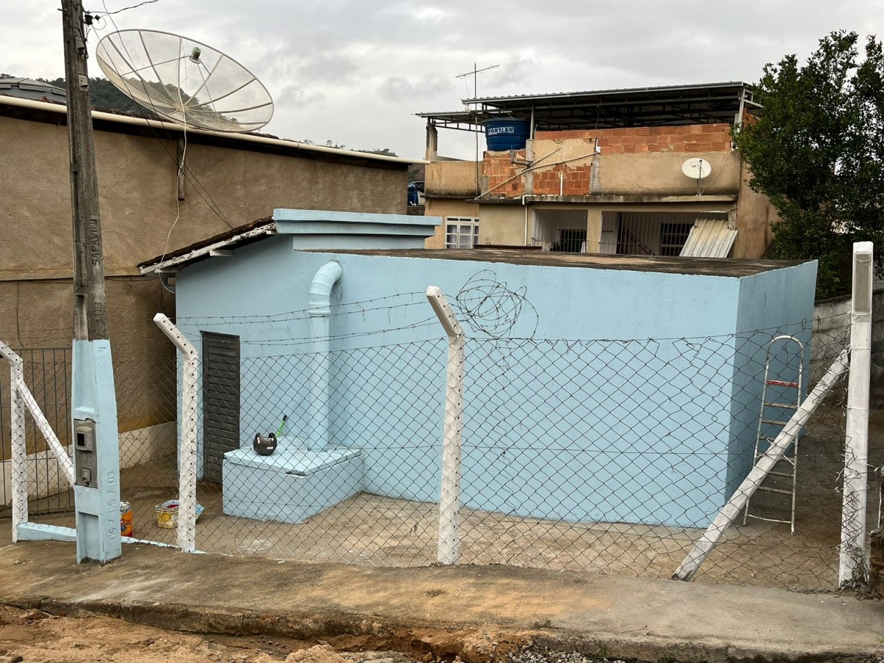 SAAE DE GUAÇUÍ REALIZA RECUPERAÇÃO DA CASA DE BOMBA DO BAIRRO VILA DOS PROFESSORES