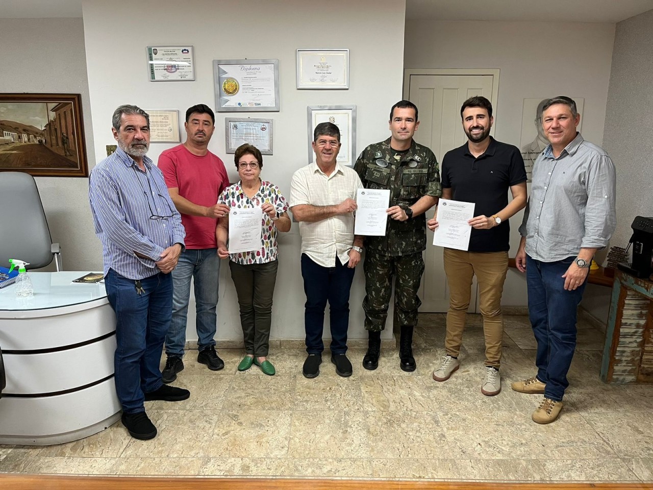 ASSINADA ORDEM DE SERVIÇO PARA MELHORIAS ESTRUTURAIS DO TIRO DE GUERRA DE GUAÇUÍ ASSINADA ORDEM DE SERVIÇO PARA MELHORIAS ESTRUTURAIS DO TIRO DE GUERRA DE GUAÇUÍ