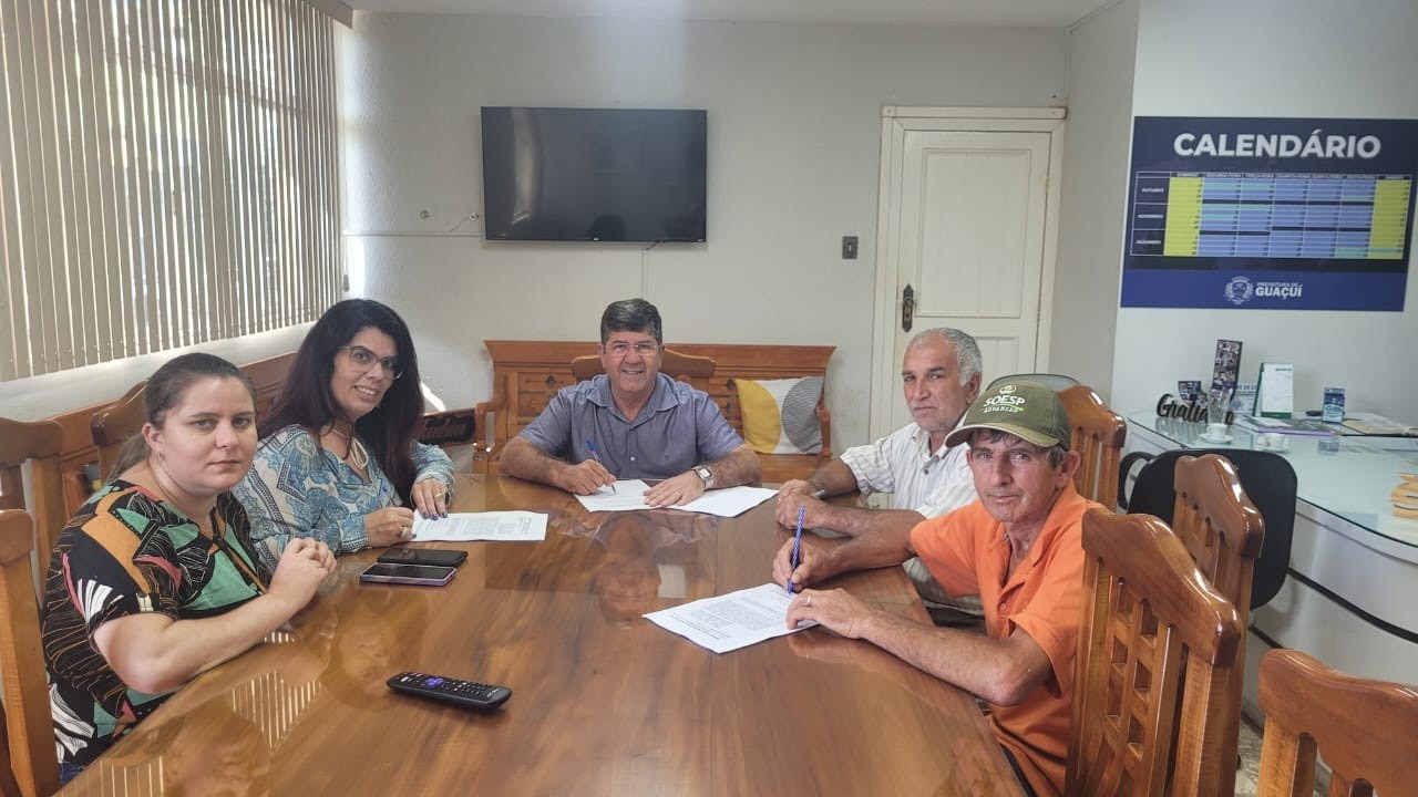 PREFEITURA DE GUAÇUÍ E APRAFACOSA FIRMAM TERMO DE COLABORAÇÃO PREFEITURA DE GUAÇUÍ E APRAFACOSA FIRMAM TERMO DE COLABORAÇÃO