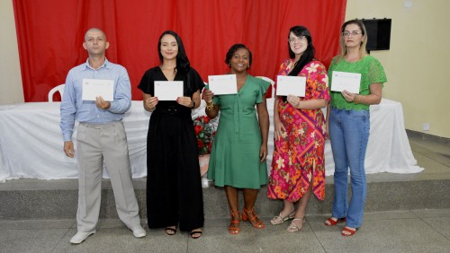 NOVOS CONSELHEIROS TUTELARES TOMAM POSSE EM GUAÇUÍ NOVOS CONSELHEIROS TUTELARES TOMAM POSSE EM GUAÇUÍ