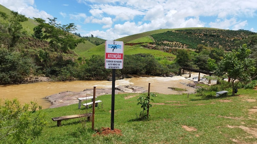 JUSTIFICATIVA DE INEXIGIBILIDADE DE CHAMAMENTO PÚBLICO Nº 15/2025 JUSTIFICATIVA DE INEXIGIBILIDADE DE CHAMAMENTO PÚBLICO Nº 15/2025