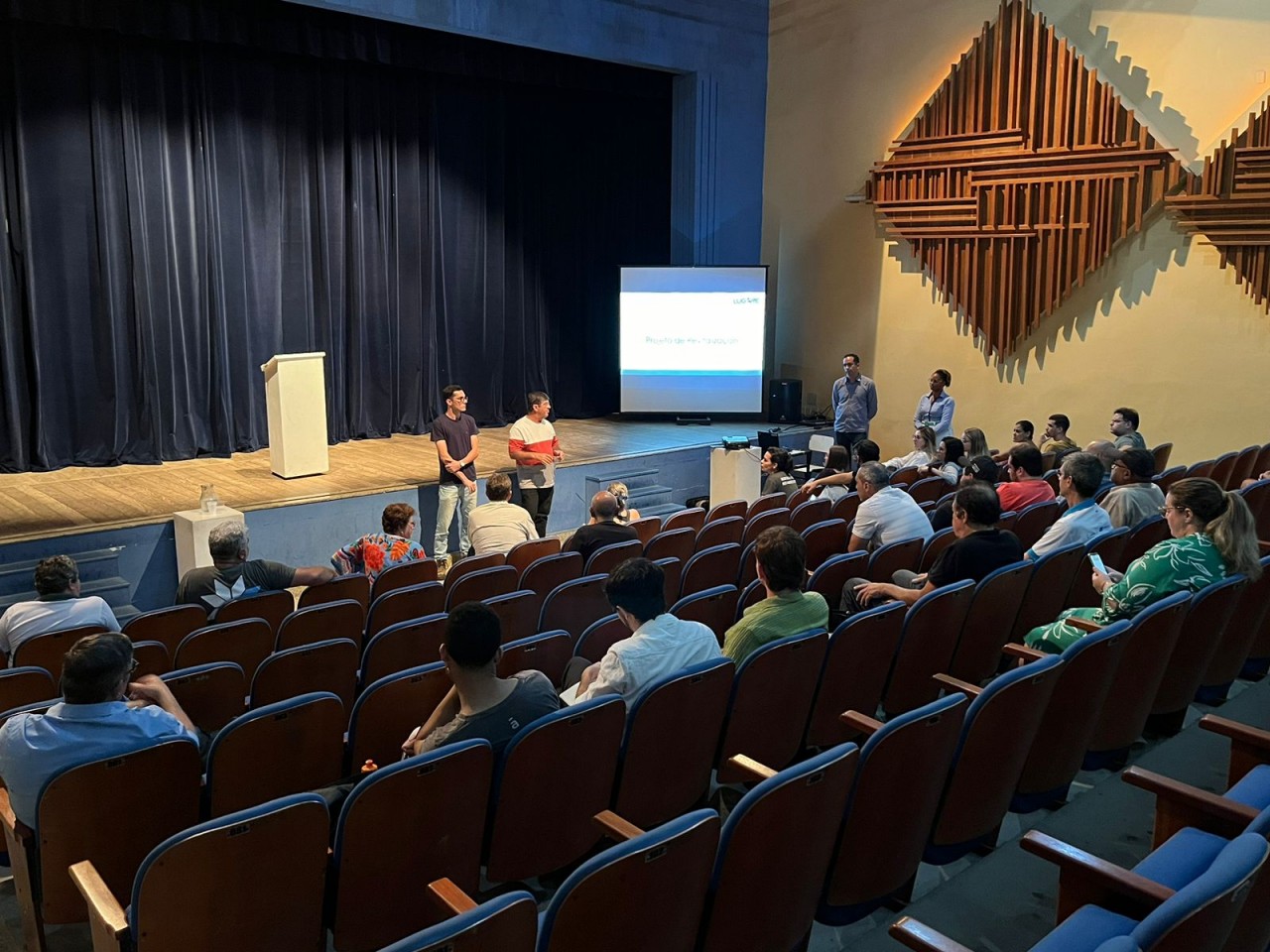 PREFEITURA DE GUAÇUÍ PROMOVE AUDIÊNCIA PÚBLICA PARA APRESENTAR PROJETO DE REVITALIZAÇÃO DA PRAÇA JOÃO ACACINHO PREFEITURA DE GUAÇUÍ PROMOVE AUDIÊNCIA PÚBLICA PARA APRESENTAR PROJETO DE REVITALIZAÇÃO DA PRAÇA JOÃO ACACINHO