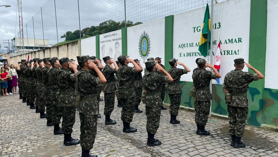 GUAÇUÍ É CONTEMPLADA COM INVESTIMENTOS EM INFRAESTRUTURA RURAL GUAÇUÍ É CONTEMPLADA COM INVESTIMENTOS EM INFRAESTRUTURA RURAL