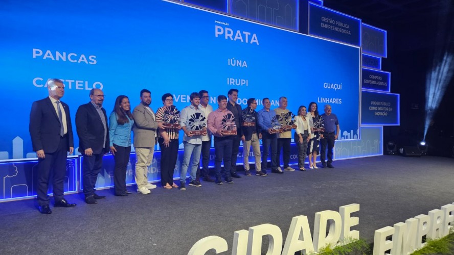 GUAÇUÍ É CONTEMPLADA COM INVESTIMENTOS EM INFRAESTRUTURA RURAL GUAÇUÍ É CONTEMPLADA COM INVESTIMENTOS EM INFRAESTRUTURA RURAL