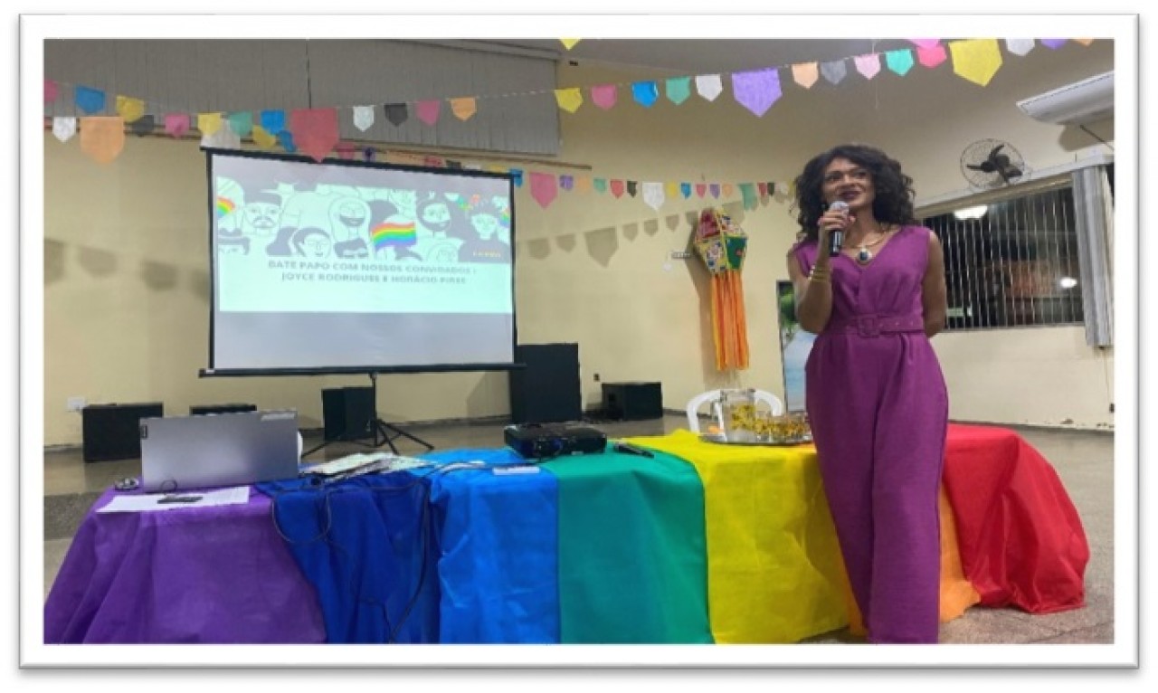 EVENTO COM ATIVISTA TRANS NO CRAS FORTALECE VALORIZAÇÃO E RESPEITO ÀS DIVERSIDADES EVENTO COM ATIVISTA TRANS NO CRAS FORTALECE VALORIZAÇÃO E RESPEITO ÀS DIVERSIDADES