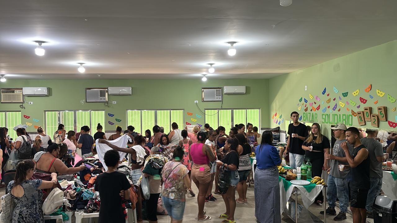 PREFEITURA MUNICIPAL DE GUAÇUÍ REALIZA O BAZAR SOLIDÁRIO DO CRAS EM BENEFÍCIO DA COMUNIDADE PREFEITURA MUNICIPAL DE GUAÇUÍ REALIZA O BAZAR SOLIDÁRIO DO CRAS EM BENEFÍCIO DA COMUNIDADE